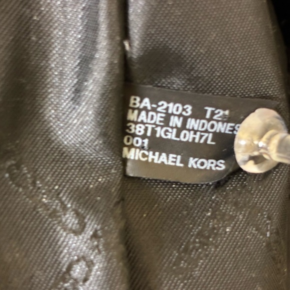 Michael Kors Dark Leather Hobo Bag - Picture 13 of 16